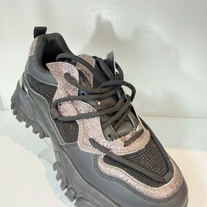 Elegant Black and Silver Women's Sneakers